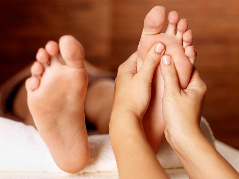 درمان درد زیر انگشتان پا با تزریق